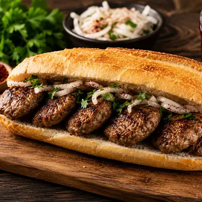 Tam Ekmek Arası Köfte