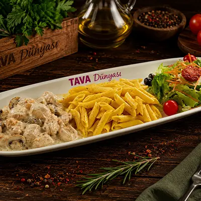 Kremalı Mantarlı Tavuk + Kremalı Penne + Akdeniz Salata